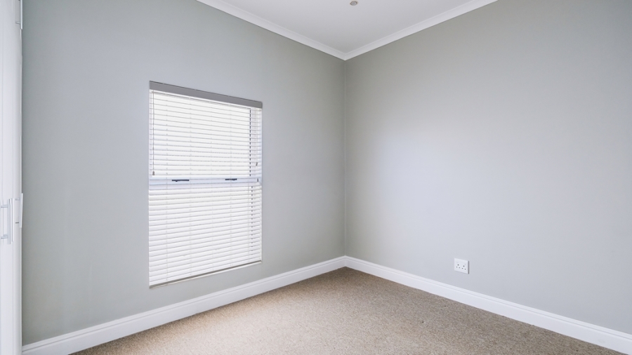 To Let 3 Bedroom Property for Rent in Kingswood Golf Estate Western Cape